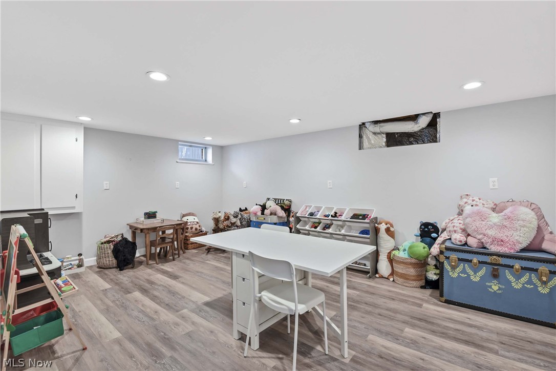 705 Lake Trail Aurora OH 44202