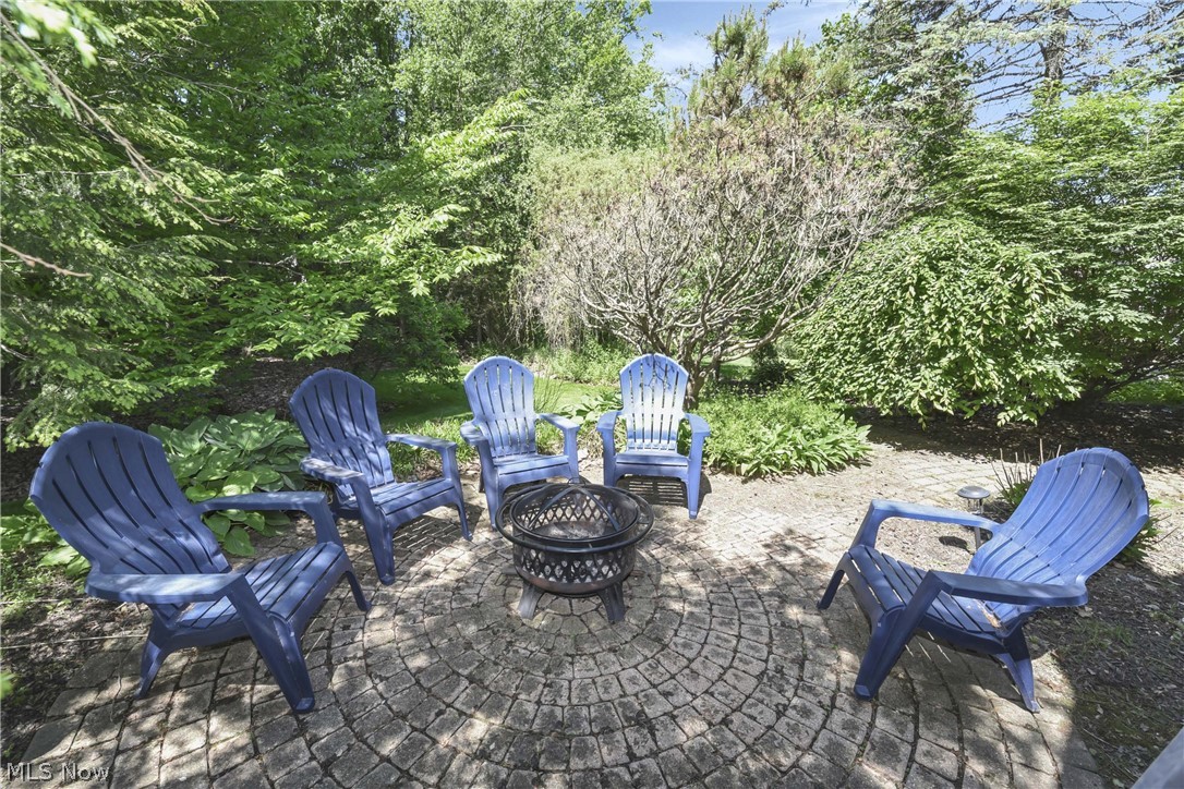 705 Lake Trail Aurora OH 44202