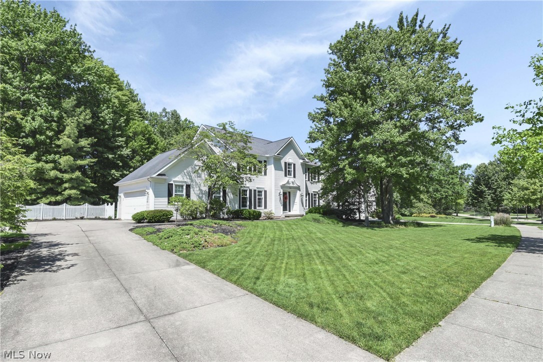 705 Lake Trail Aurora OH 44202