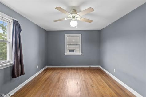 4354 W 140th Street Cleveland OH 44135
