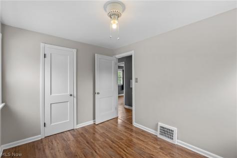 4354 W 140th Street Cleveland OH 44135