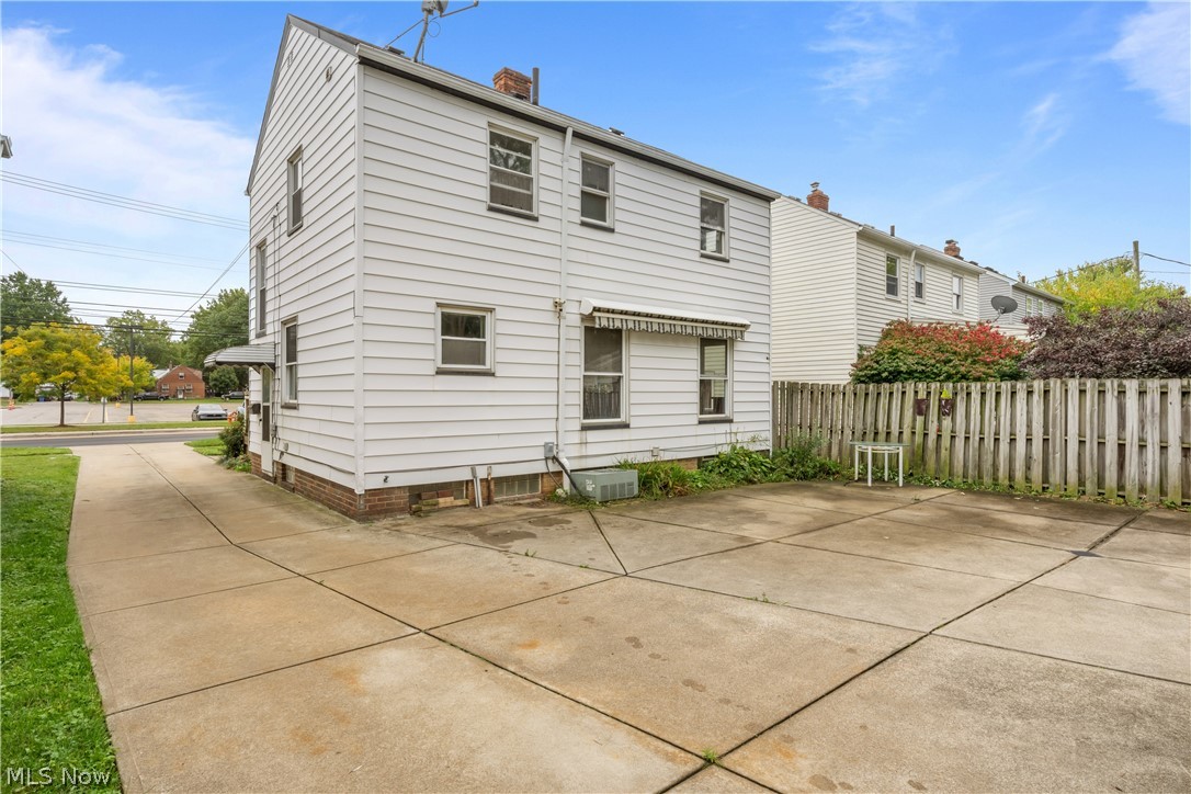4354 W 140th Street Cleveland OH 44135
