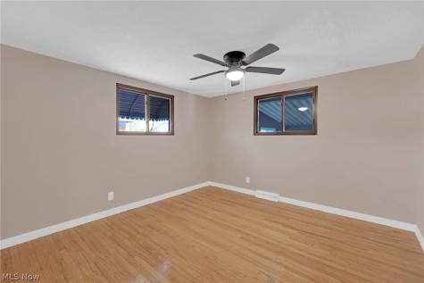 6377 Ledgebrook Drive Brook Park OH 44142