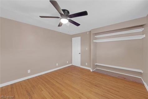 6377 Ledgebrook Drive Brook Park OH 44142