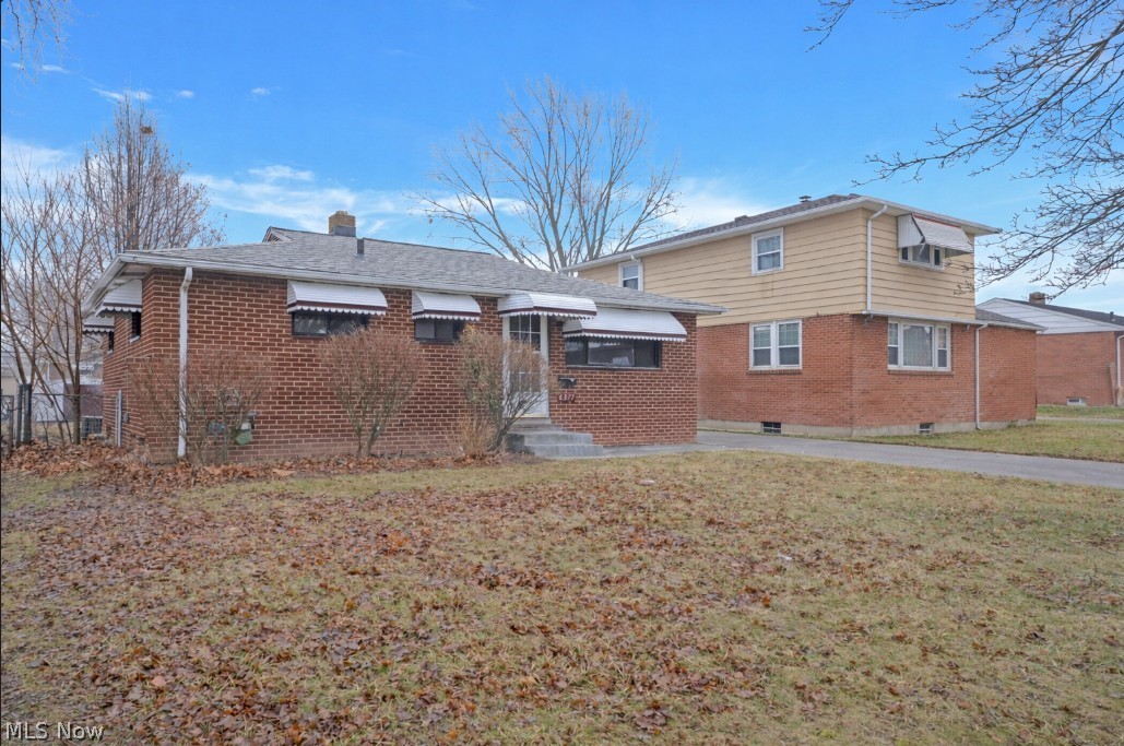 6377 Ledgebrook Drive Brook Park OH 44142