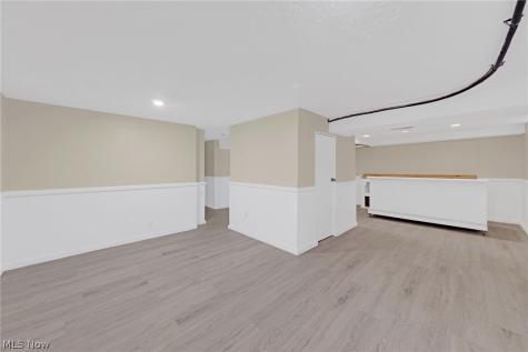 6377 Ledgebrook Drive Brook Park OH 44142