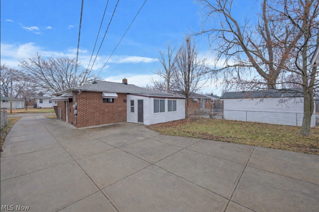 6377 Ledgebrook Drive Brook Park OH 44142