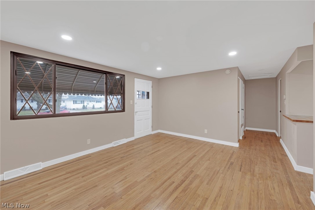 6377 Ledgebrook Drive Brook Park OH 44142
