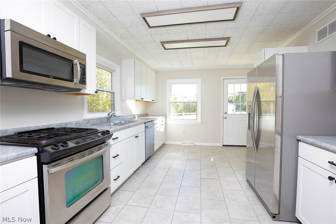 385 Jones Street Shreve OH 44676