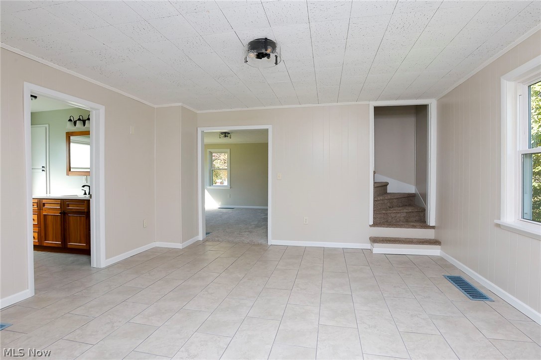 385 Jones Street Shreve OH 44676