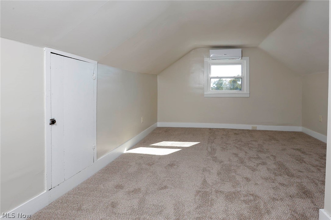 385 Jones Street Shreve OH 44676