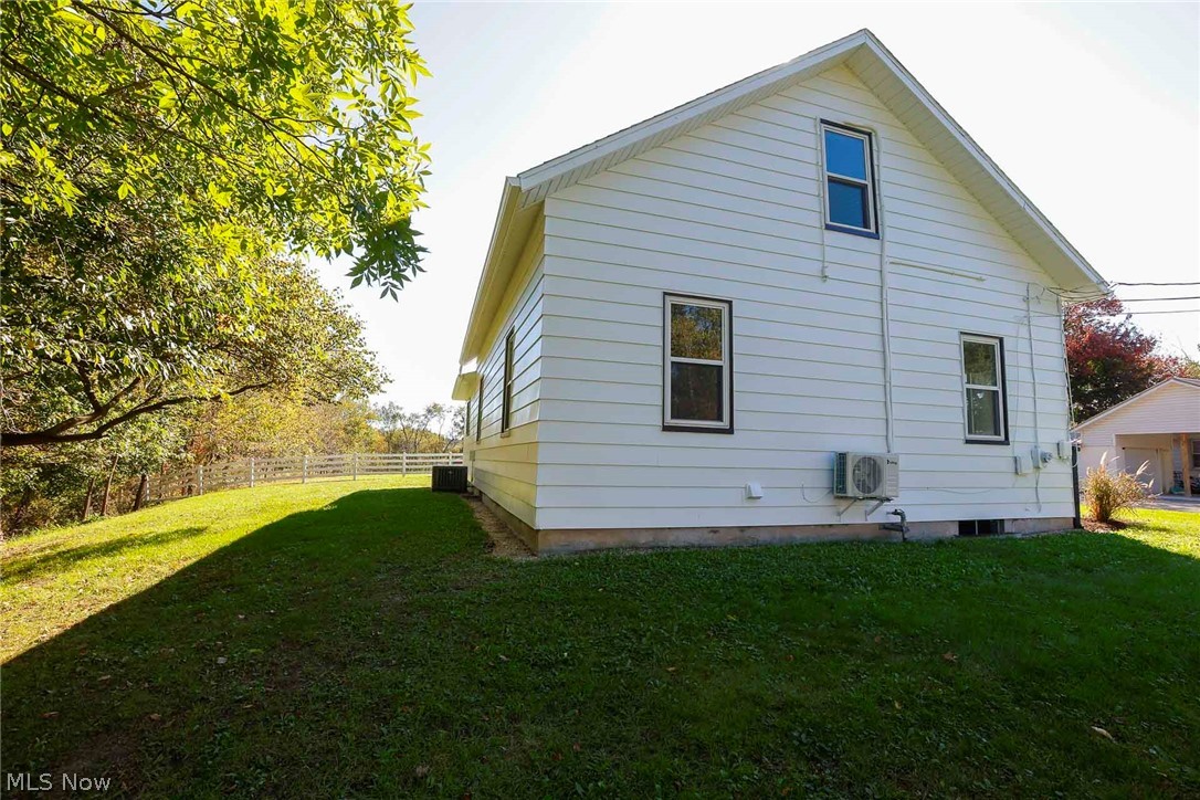 385 Jones Street Shreve OH 44676