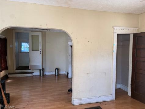 3180 W 105th Street Cleveland OH 44111