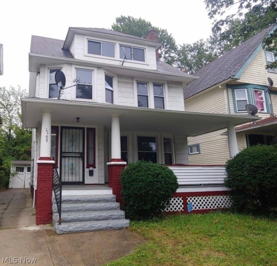 1169 Melbourne Road East Cleveland OH 44112