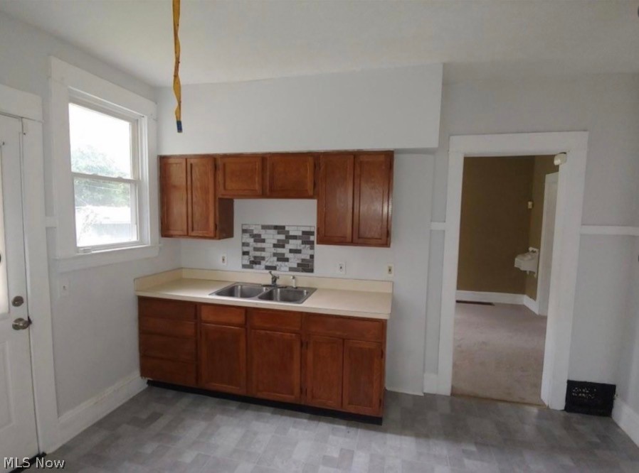 1169 Melbourne Road East Cleveland OH 44112