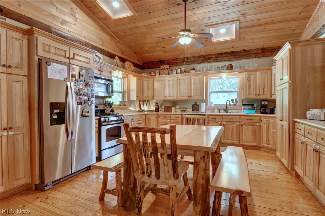 10799 Seminary Road Kimbolton OH 43749