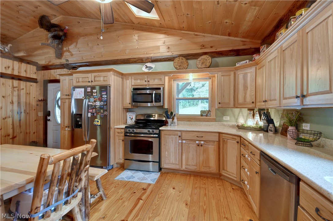10799 Seminary Road Kimbolton OH 43749
