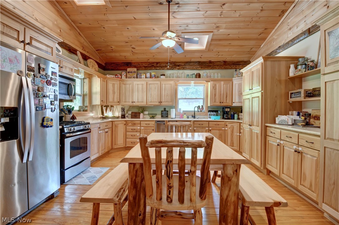 10799 Seminary Road Kimbolton OH 43749