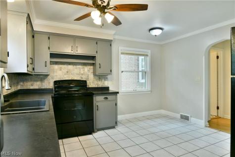 94 Jennette Drive Youngstown OH 44512