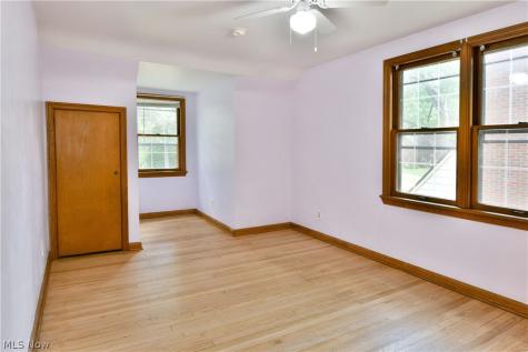 94 Jennette Drive Youngstown OH 44512