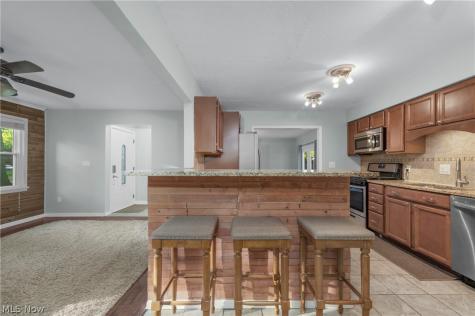 318 Bellaire Road Avon Lake OH 44012