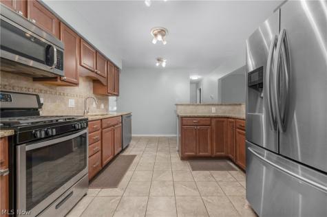 318 Bellaire Road Avon Lake OH 44012