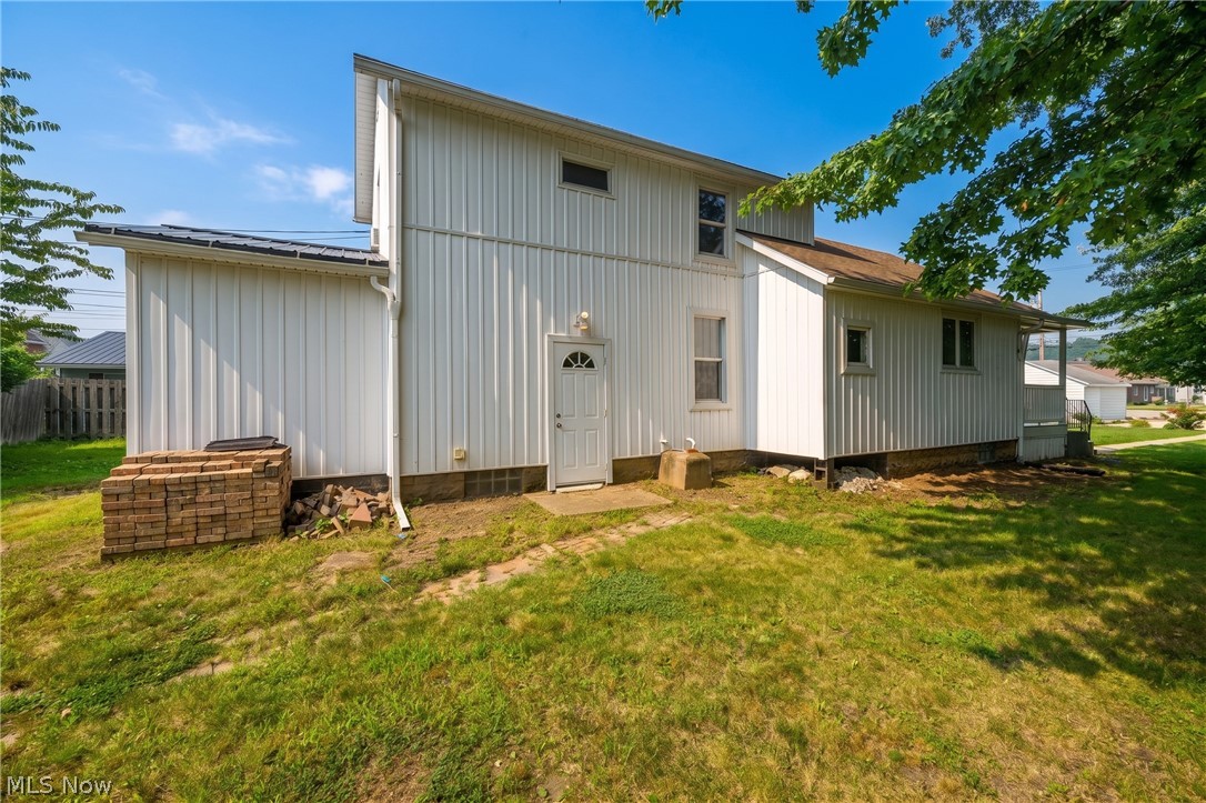 368 4th Drive NW New Philadelphia OH 44663