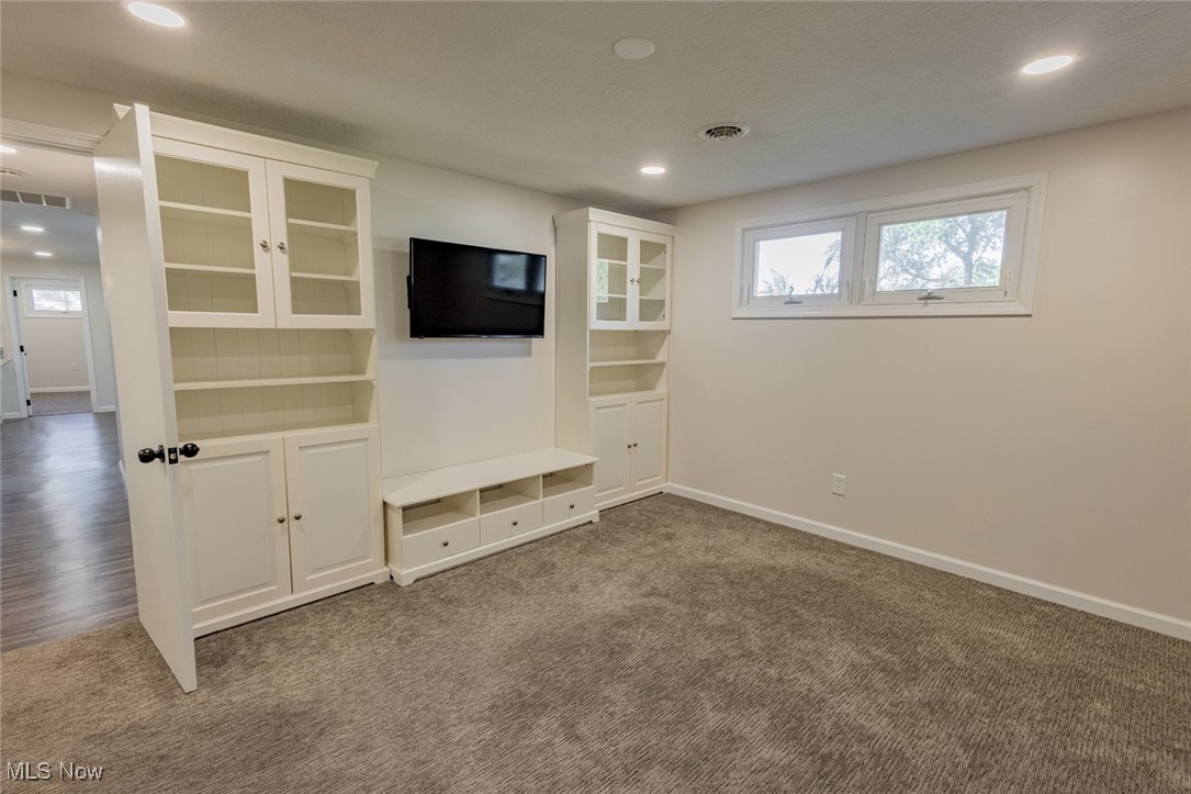 1932 Summers Avenue Streetsboro OH 44241