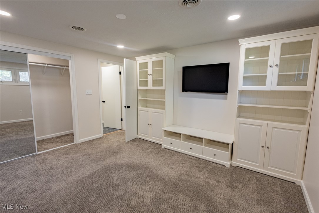 1932 Summers Avenue Streetsboro OH 44241