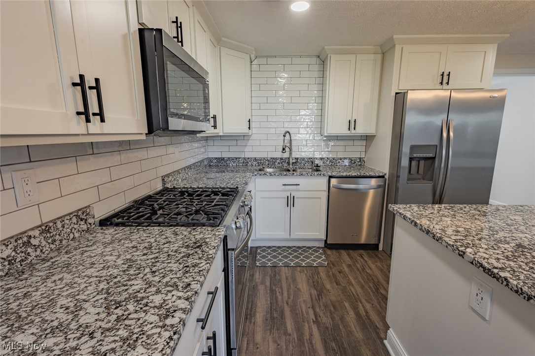 1932 Summers Avenue Streetsboro OH 44241