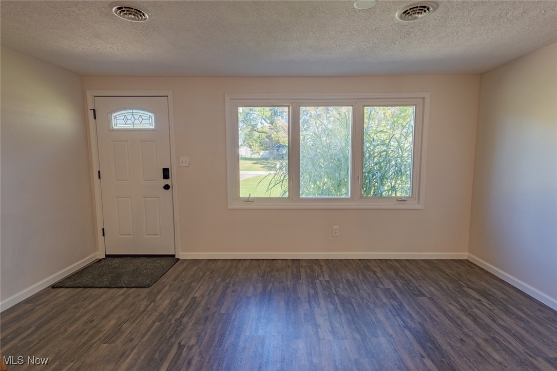 1932 Summers Avenue Streetsboro OH 44241