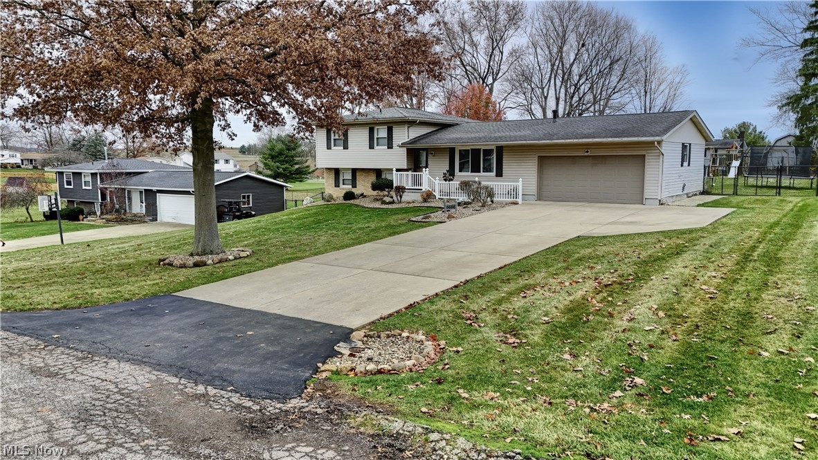 5686 Darletta Street SW Navarre OH 44662