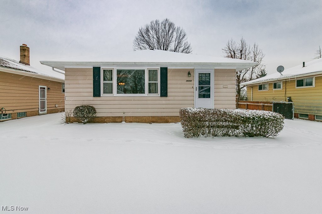 24350 Russell Avenue Euclid OH 44123