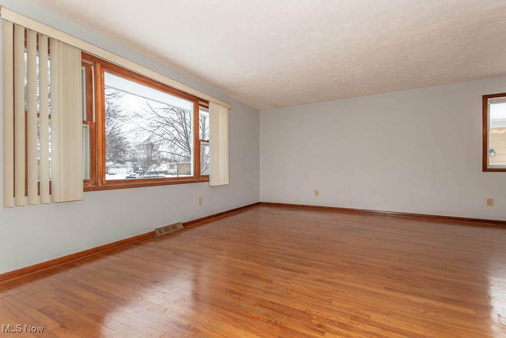 24350 Russell Avenue Euclid OH 44123