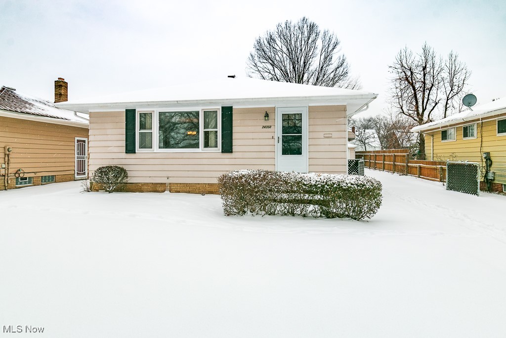 24350 Russell Avenue Euclid OH 44123