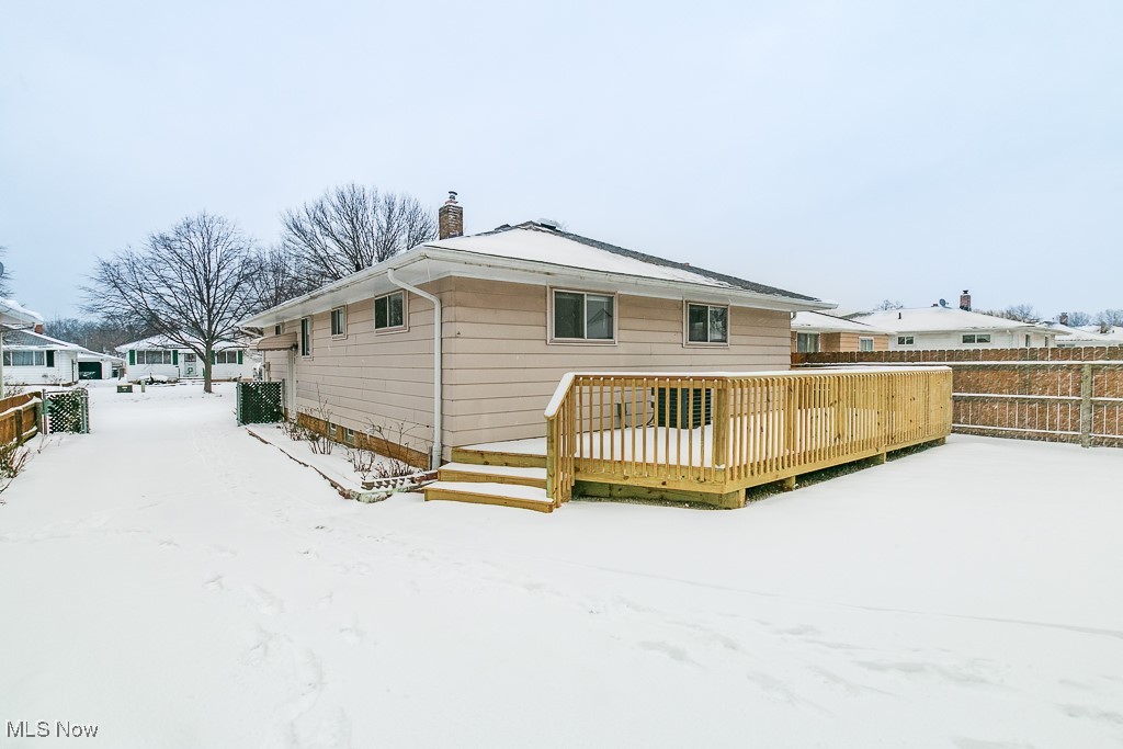 24350 Russell Avenue Euclid OH 44123