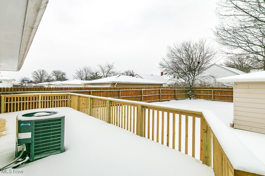 24350 Russell Avenue Euclid OH 44123