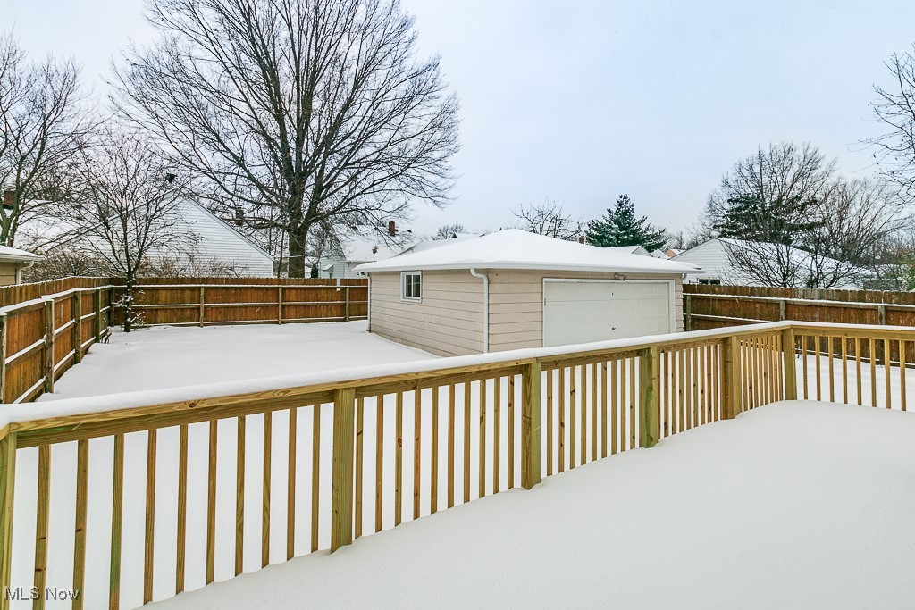 24350 Russell Avenue Euclid OH 44123