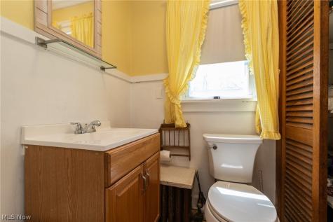 4226 Bushnell Road University Heights OH 44118