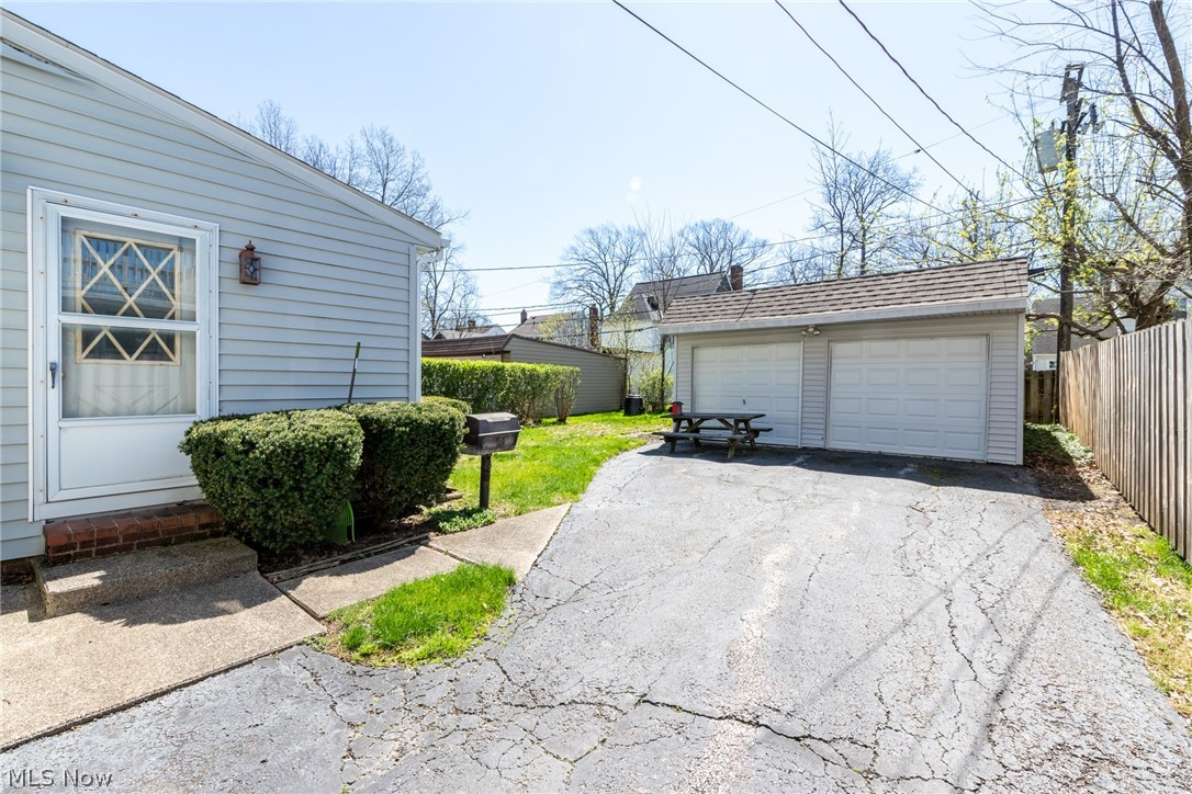 4226 Bushnell Road University Heights OH 44118