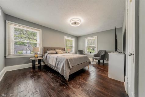 3273 E Scarborough Road Cleveland Heights OH 44118