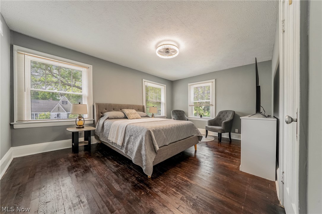 3273 E Scarborough Road Cleveland Heights OH 44118