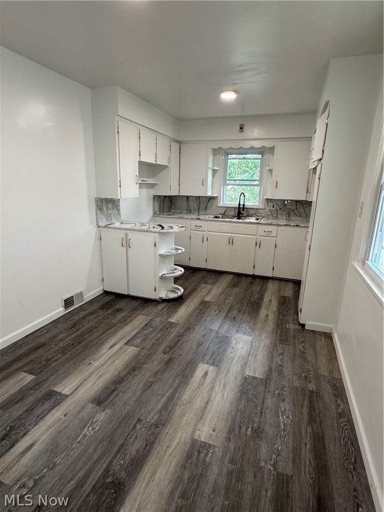 1445 Burkhardt Avenue Akron OH 44301