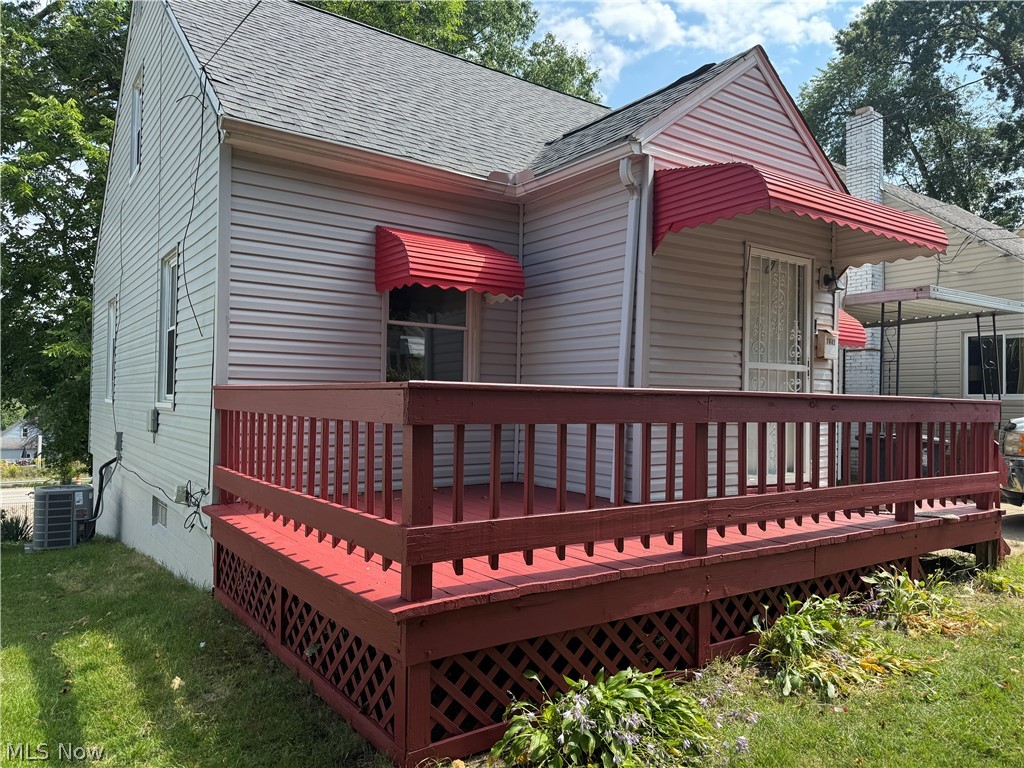 1445 Burkhardt Avenue Akron OH 44301