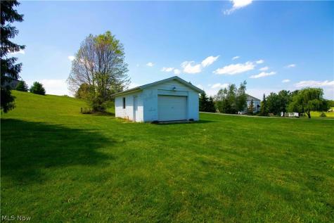 10381 Portage Street NW Canal Fulton OH 44614