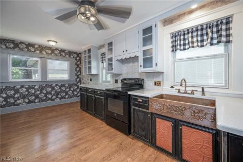 246 Lawrence Street Ravenna OH 44266