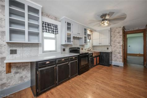 246 Lawrence Street Ravenna OH 44266