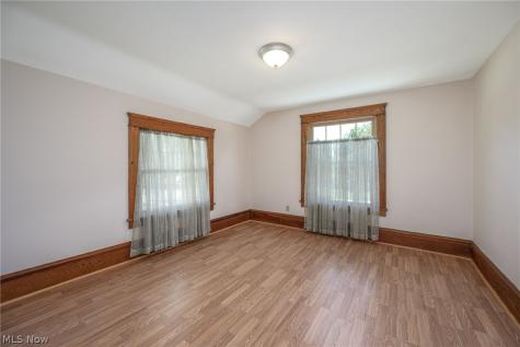 246 Lawrence Street Ravenna OH 44266