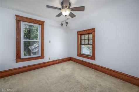 246 Lawrence Street Ravenna OH 44266