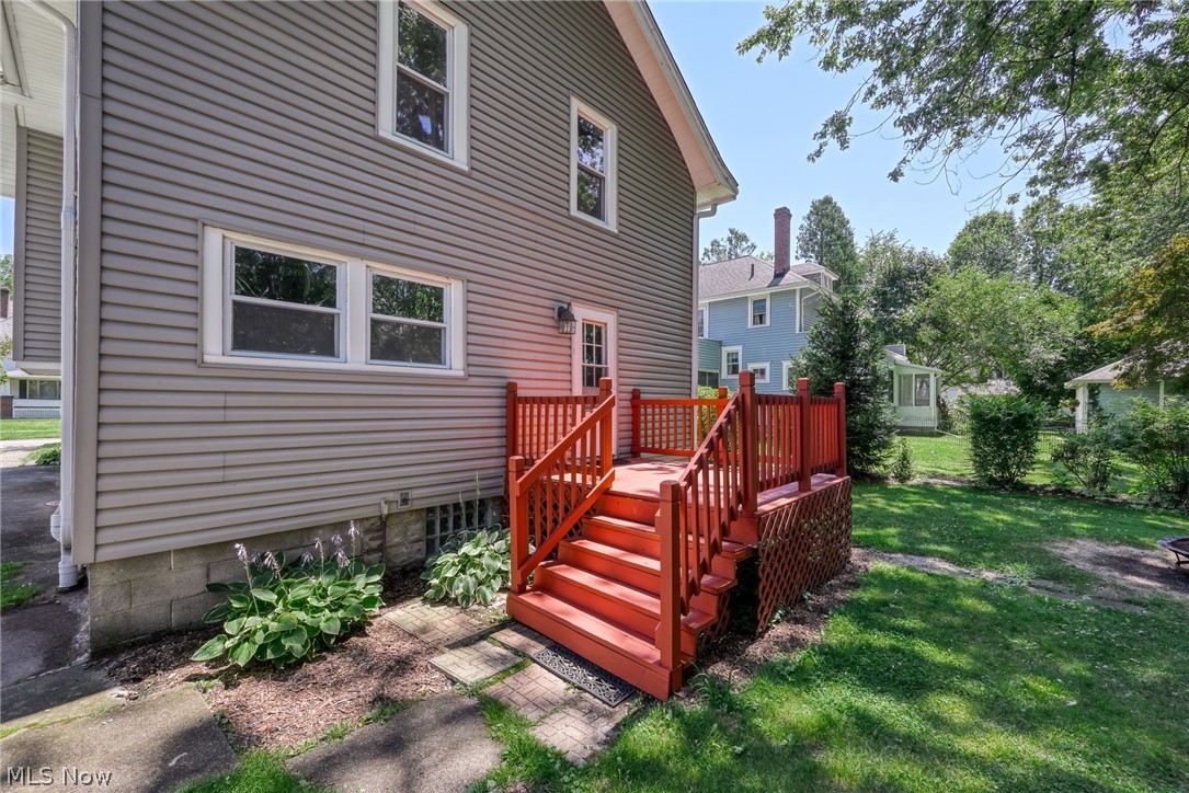 246 Lawrence Street Ravenna OH 44266
